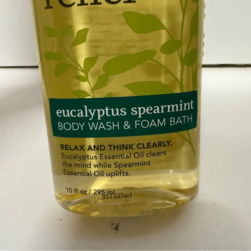 Bath & Body Works Stress Relief Eucalyptus Spearmint Foam Body Wash 10 OZ HTF